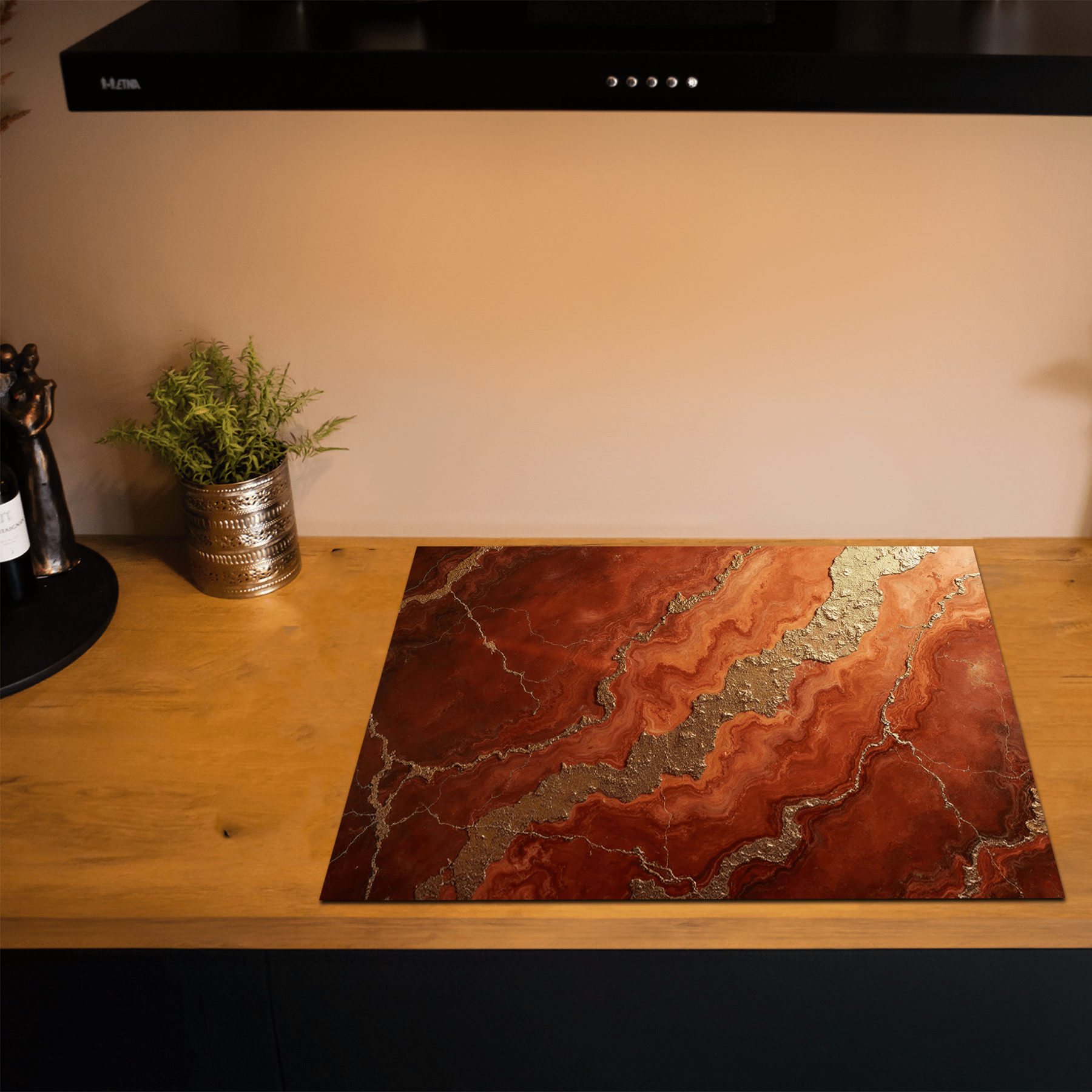 Inductiebeschermer - Marmer met Goud - Crimson Ember - Inductiebeschermer