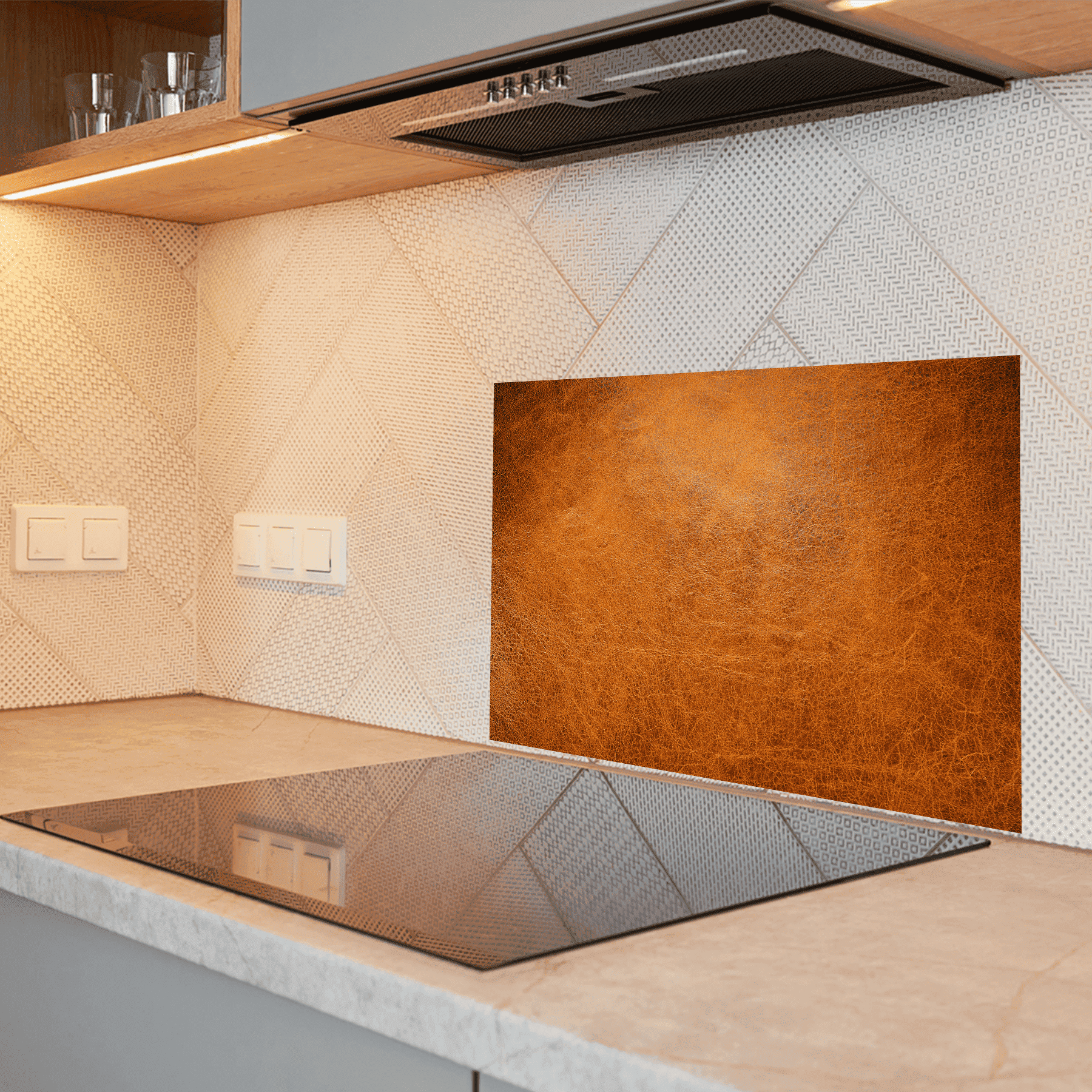 Keuken Spatscherm - Leer look - Textuur - Reflectie - Oranjebruin
