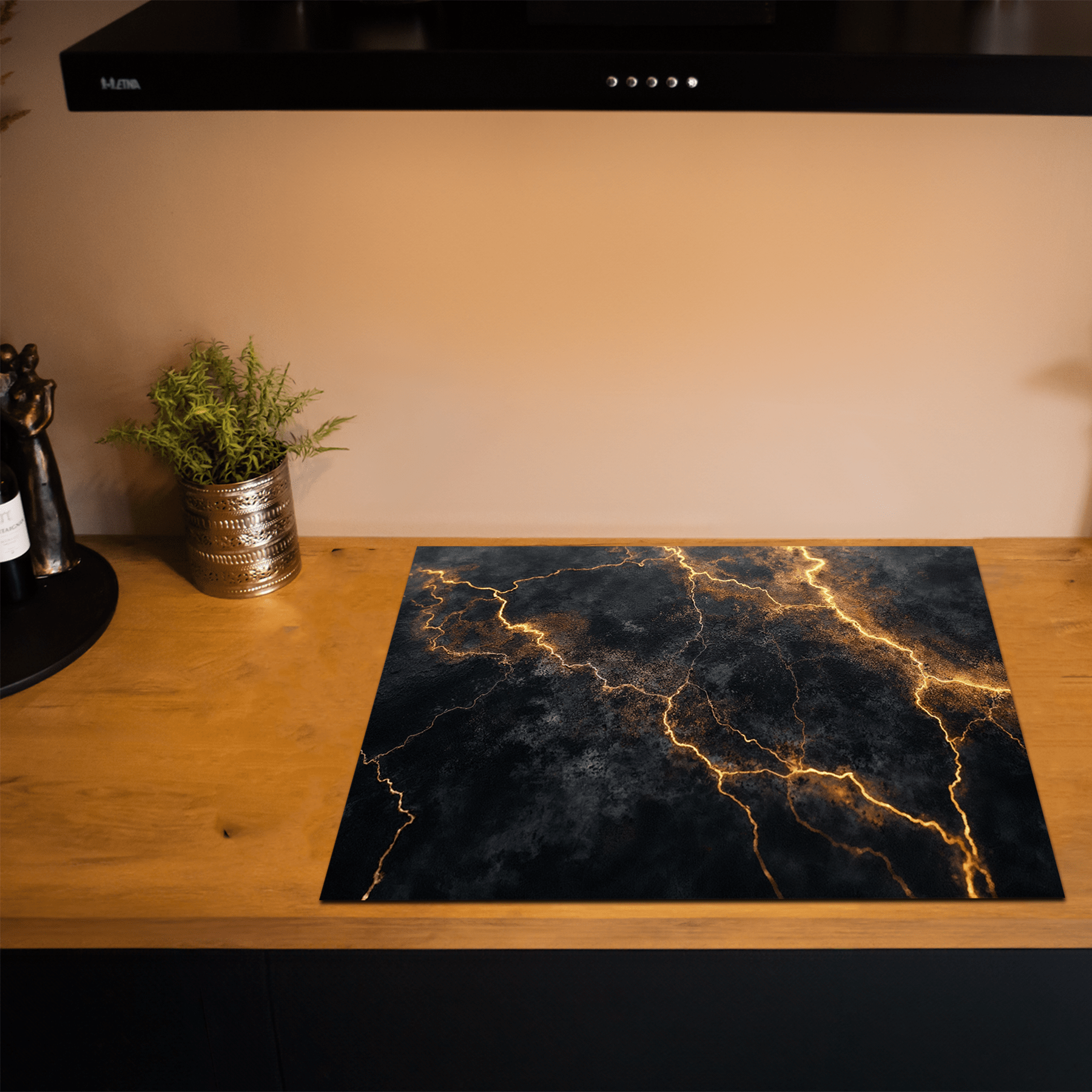 Inductiebeschermer - Marmer met Goud - Obsidian Spark - Inductiebeschermer