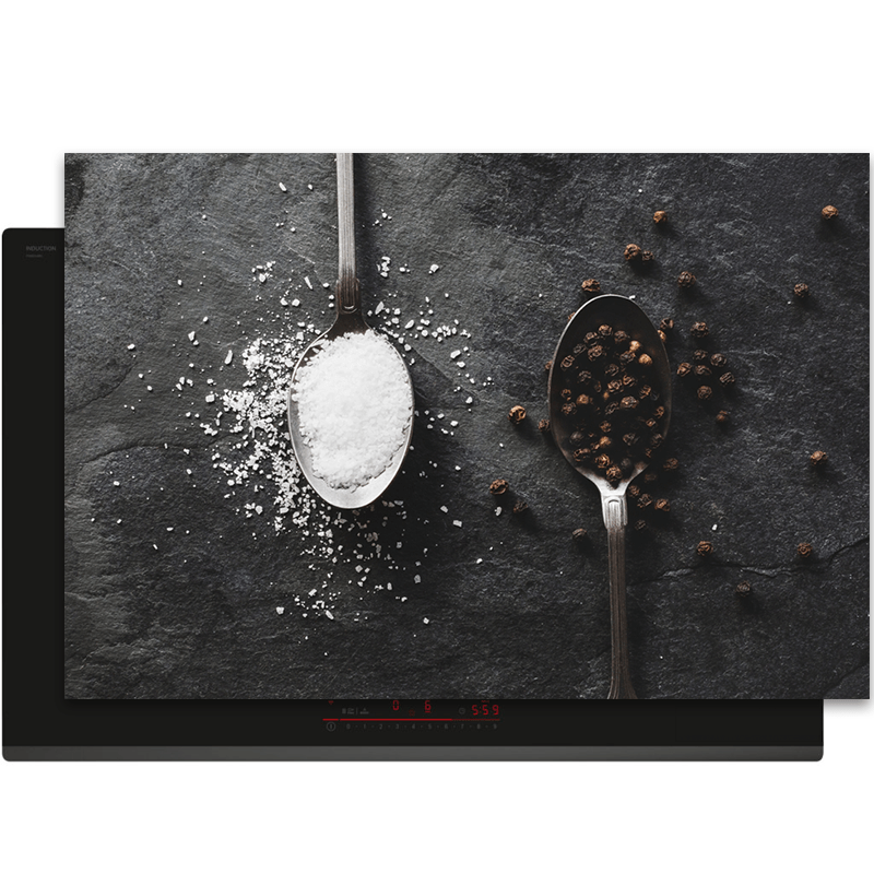 MuchoWow Inductiebeschermer - Inductie mat - Vinyl - Lepels - Kruiden - Chilipeper - Specerijen - Zout - 80x52 cm - Inductie beschermer