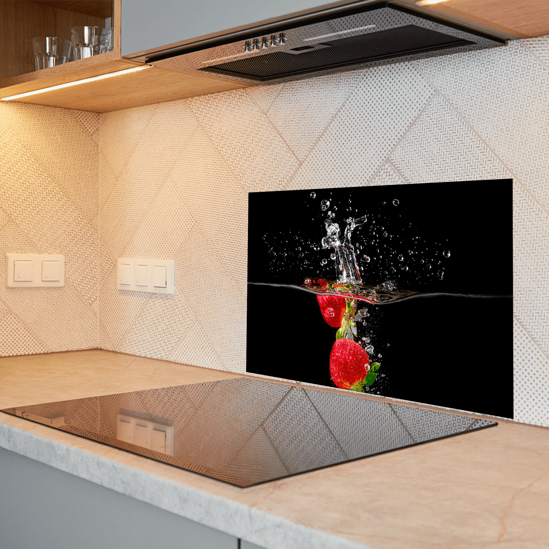 Keuken Spatscherm - Splash - Aardbeien - Water - Zwart - keuken spatscherm