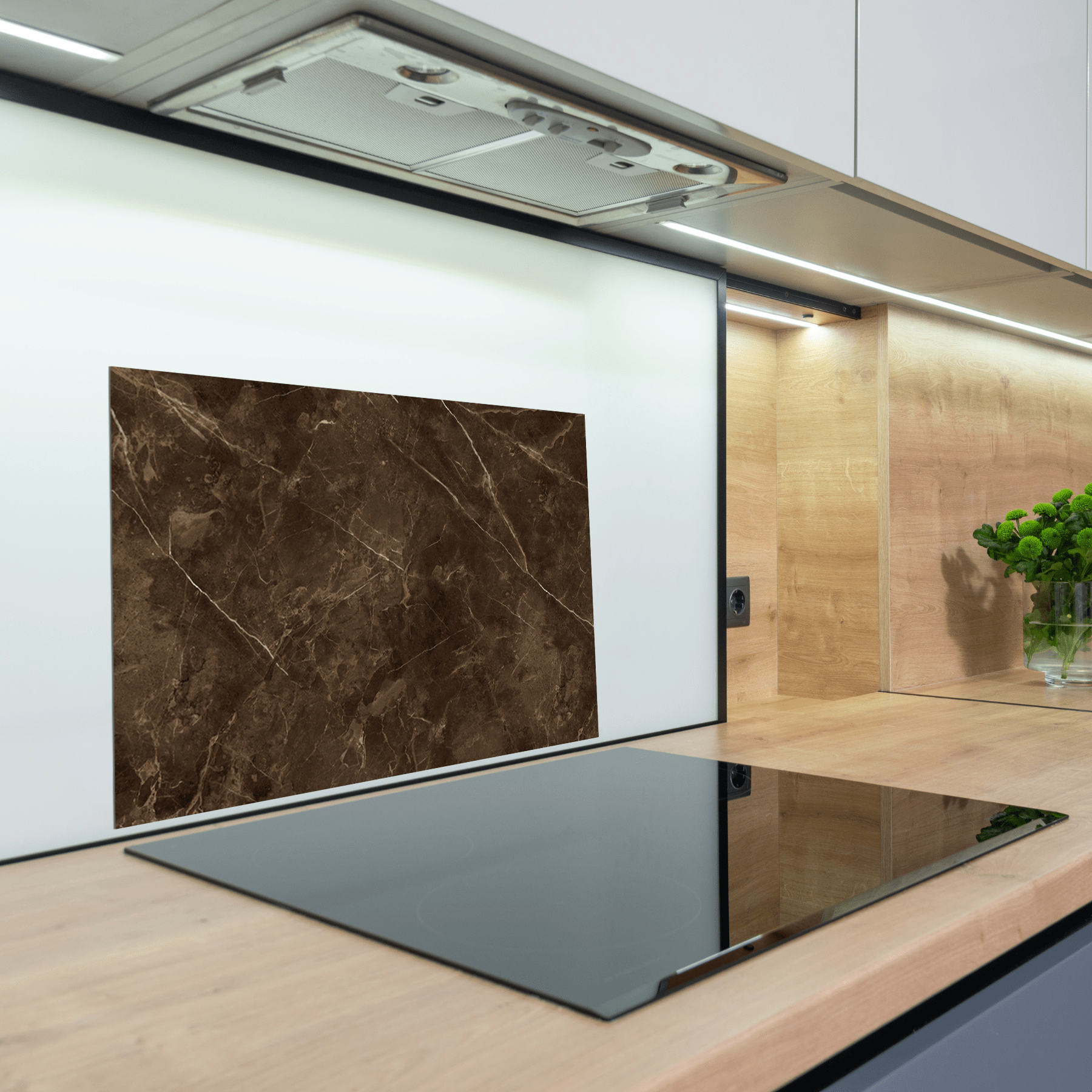 Keuken Spatscherm - Marmer - Donker bruin - Witte accenten - keuken spatscherm